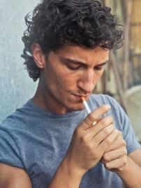 Can tomatoes trigger smoking cravings? Here's the truth