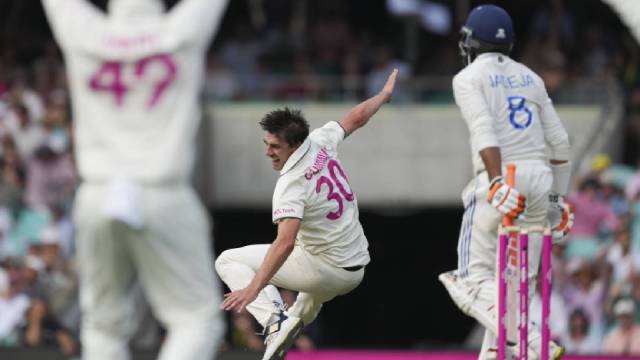 Pat Cummins falls India vs Australia 5th Test