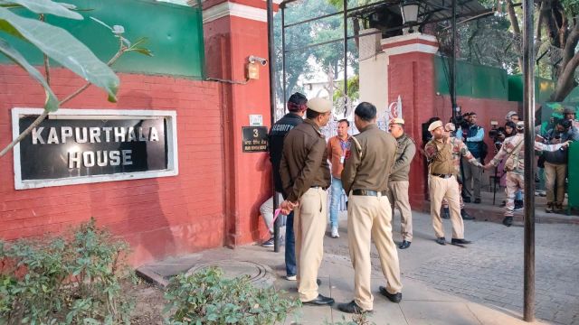 bhagwant mann, ec raid astatine  bhagwant mann house, delhi election,