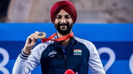 Para archer Harvinder Singh after winning the gold at Paris Paralympics.