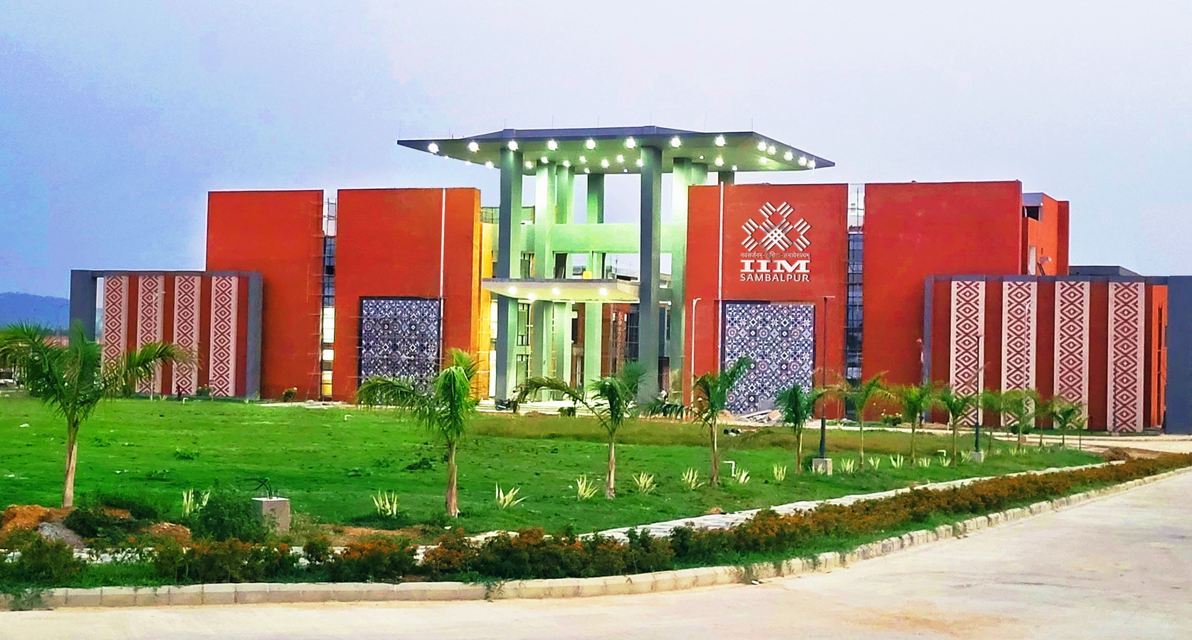 Increase in engineer applicants, 70% cohort with work experience: IIM Sambalpur welcomes inaugural MBA business analytics batch