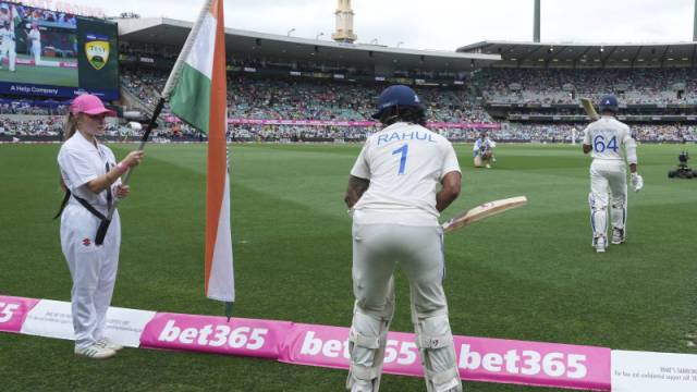 India Australia Sydney pitch Mark Waugh