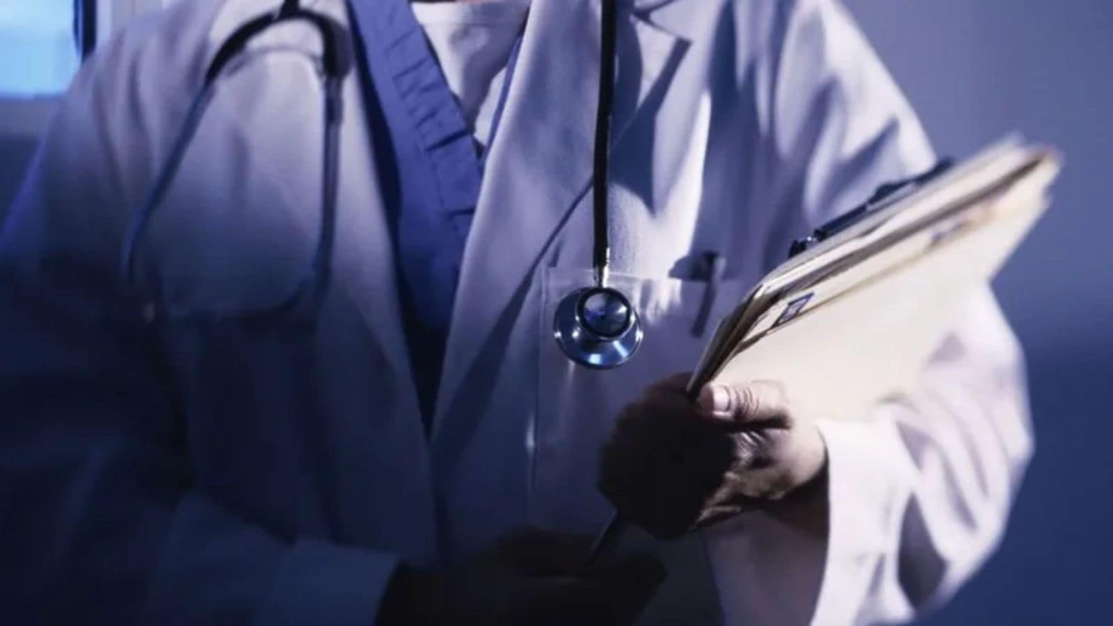 Medical license of Indian American doctor revoked for harbouring two Indian women as servants on low pay | News Today News Medical license of Indian American doctor revoked for harbouring two Indian women as servants on low pay | News Today News