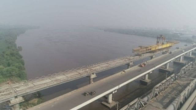 Repair enactment    underway connected  Kasheli Creek span  connected  the Mumbai-Nashik Expressway.