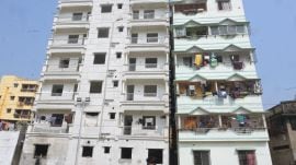 Kolkata tilting buildings