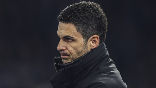 مدير Arsenal Mikel Arteta خلال مباراة كرة القدم في الدوري الإنجليزي الممتاز بين Brighton و Hove Albion FC و Arsenal على ملعب Amex في برايتون ، السبت ، 4 يناير ، 2025 (Photo)