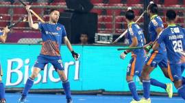 Thierry Brinkman (No 8) celebrates one of his goals as Kalinga Lancers beat Tigers 6-0 in a stunning result. (HIL)