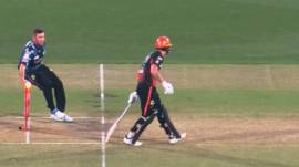 Jamie Overton Mankading Finn Allen and Raise temper in BBL (Screengrab: Fox cricket)