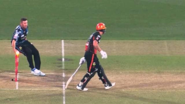 Jamie Overton Mankading Finn Allen and Raise temper in BBL (Screengrab: Fox cricket)