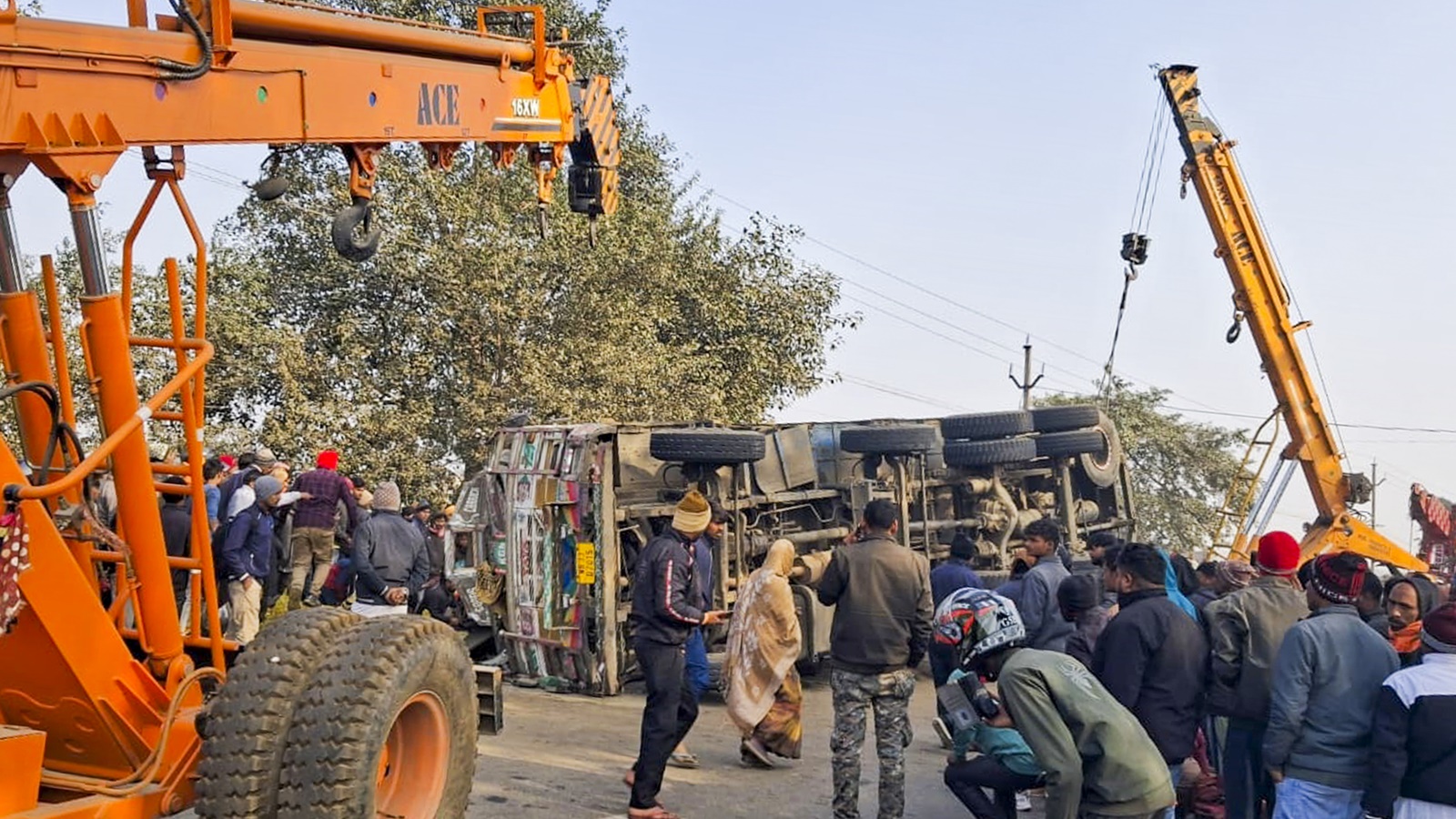 Four including 3 school students killed in road accident in Jharkhand’s ...