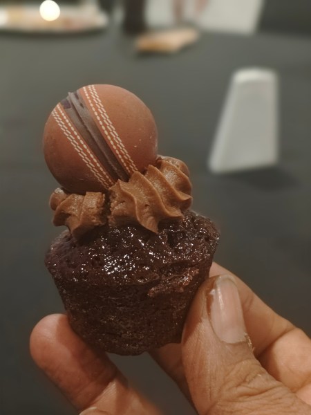 Cricket ball pastry