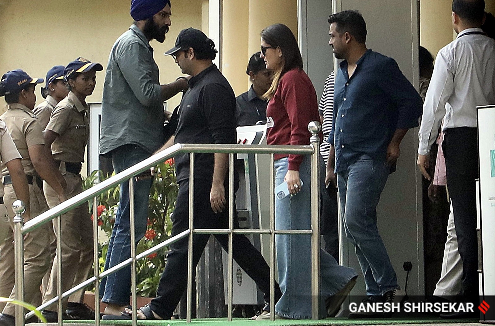 Saif Ali Khan Attack Case: Kareena Kapoor Khan visits Lilavati Hospital in Bandra after her husband Saif Ali Khan was attacked on Thursday morning.