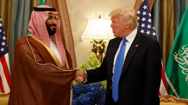 Saudi Crown Prince says kingdom to put  600 cardinal  USD successful  US during telephone  with Donald Trump