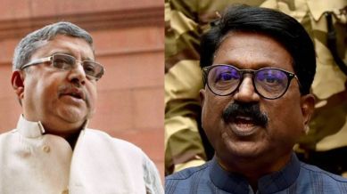 TMC MPs, waqf bill, waqf amendment bill, ruckus at joint parliamentary committee, kalyan banerjee, tmc, huriyat leader, mirwaiz umar farooq,