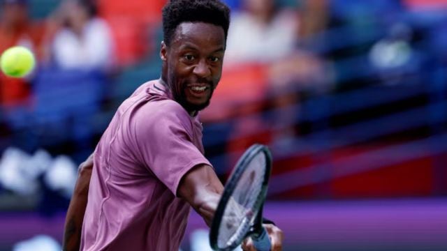 Tennis - Shanghai Masters - Qizhong Forest Sports City Arena, Shanghai, China - October 9, 2024 France's Gael Monfils in action during his round of 16 match against Spain's Carlos Alcaraz REUTERS/Tingshu Wang/File Photo