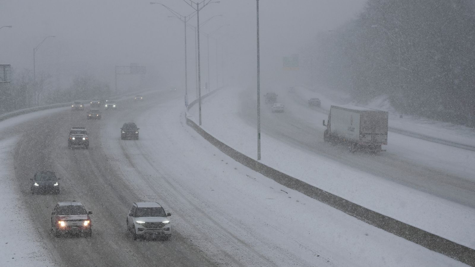Six states declare emergency as winter storm brings chaos across North ...