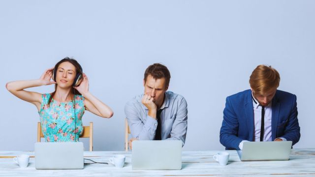 In 2024, as many as 619 companies in the tech industry laid off 1,51,484 of their employees. (Express Image/FreePik)