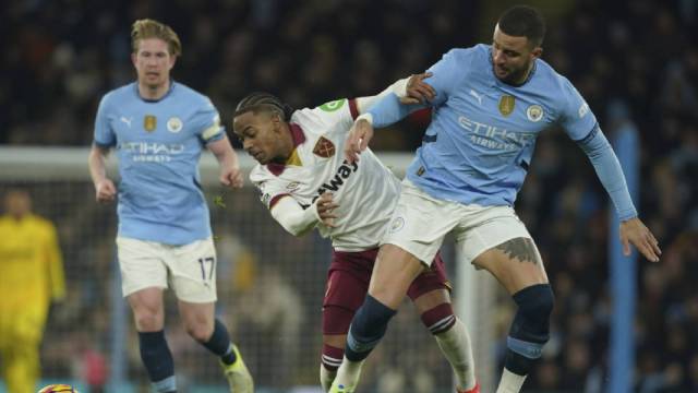 Pep Guardiola Kyle Walker Man cIty Exit