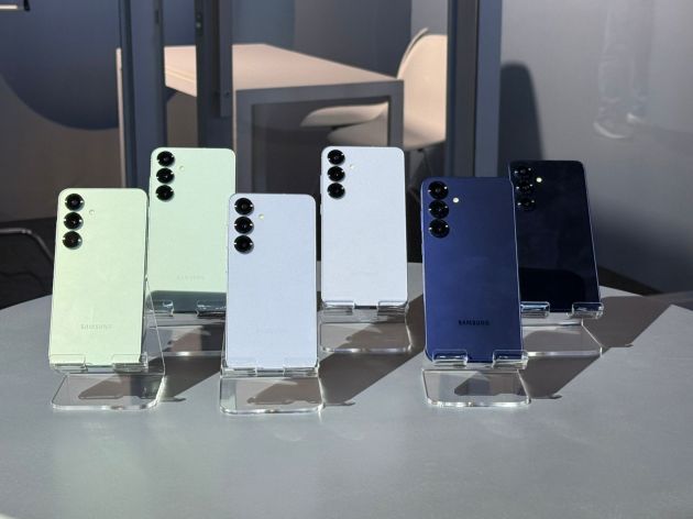 The Galaxy S25 series packs several new and useful AI powered features.