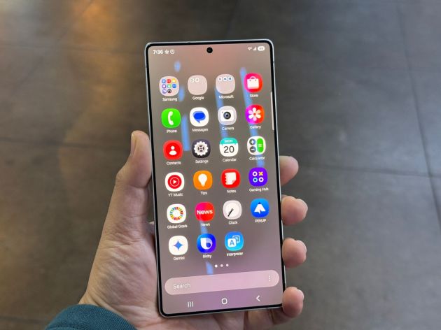 The Galaxy S25 series packs several new and useful AI powered features.