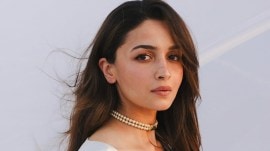 Alia Bhatt sports the clean girl makeup look