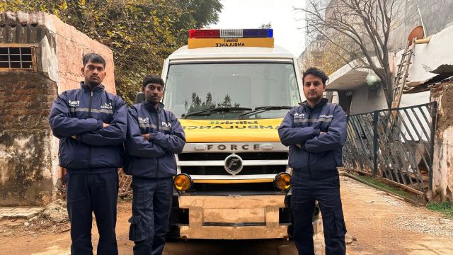 Each Blinkit ambulance will have a paramedic, an assistant and a trained driver and the vehicles will be equipped with oxygen cylinders, stretchers and other essential life-saving equipment. (Photo: X/@albinder)