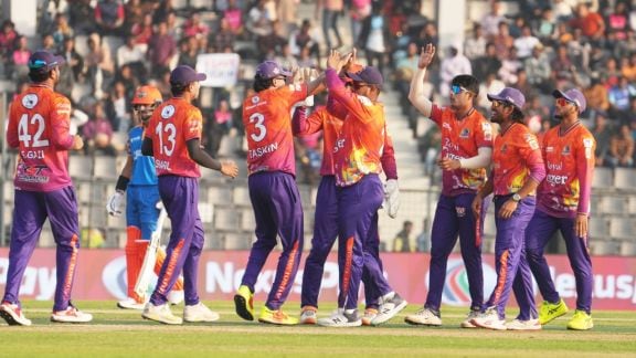 Two BPL matches and four matches of the Dhaka Cricket League were postponed (File Photo)