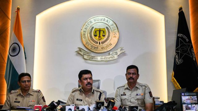 Mumbai constabulary  presser Saif Ali Khan