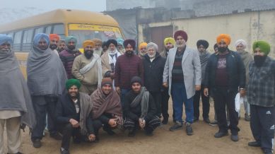 From Jhurar Khera village of Abohar, a bus started at 6 am as chants of “We support Dallewal” rose through the dense fog. Villagers from Tarai Wala village of Moga were also seen leaving in upbeat spirits.