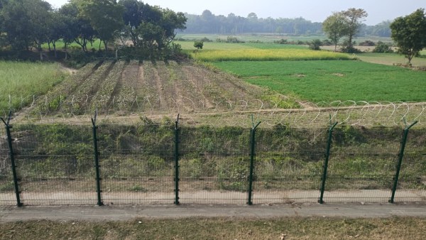 indo bangla border fencing