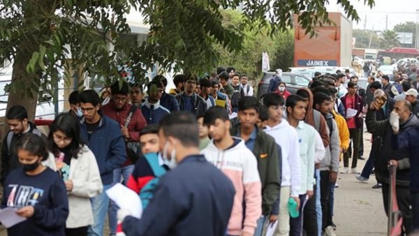 JEE Main 2025: Applicants in queue to appear for JEE Main 2025 exam