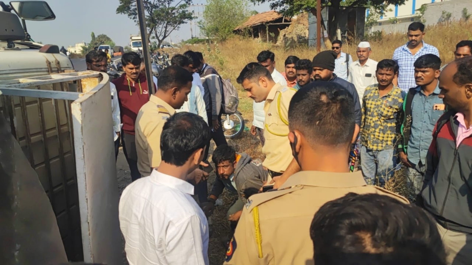 Father, two sons killed in Pune road mishap; ‘drunk’ truck driver ...