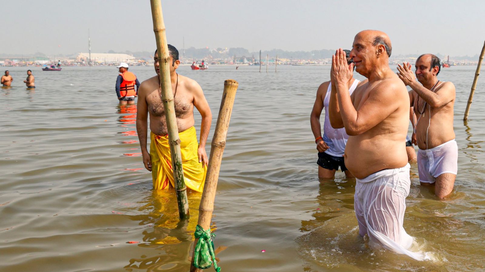 Maha Kumbh cultural mega festival of Indianness: Rajnath Singh takes dip at Sangam | Lucknow News Maha Kumbh cultural mega festival of Indianness: Rajnath Singh takes dip at Sangam | Lucknow News