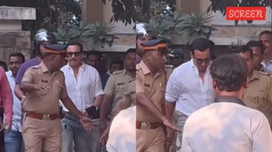 Saif Ali Khan reaches home from Lilavati hospital. (Photo: Viral Bhayani/Instagram)