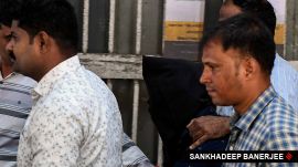 saif ali khan stabbing accused brought to Mumbai court, saif ali khan stabbing case