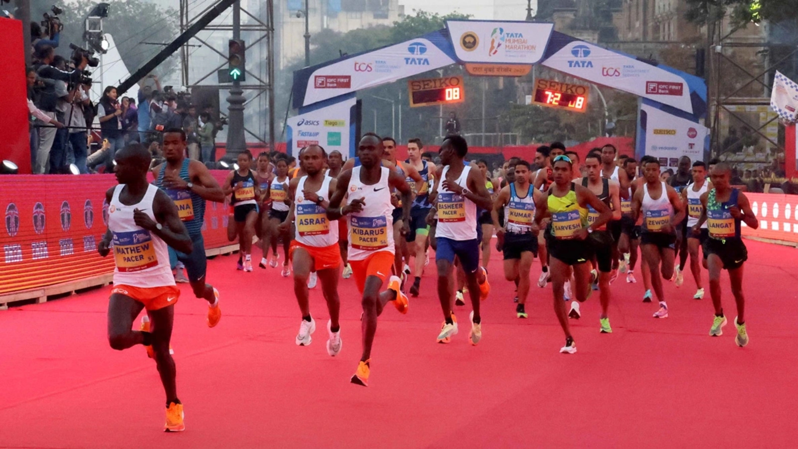 Mumbai gears up for 20th edition of Tata Mumbai Marathon on Sunday | Mumbai News