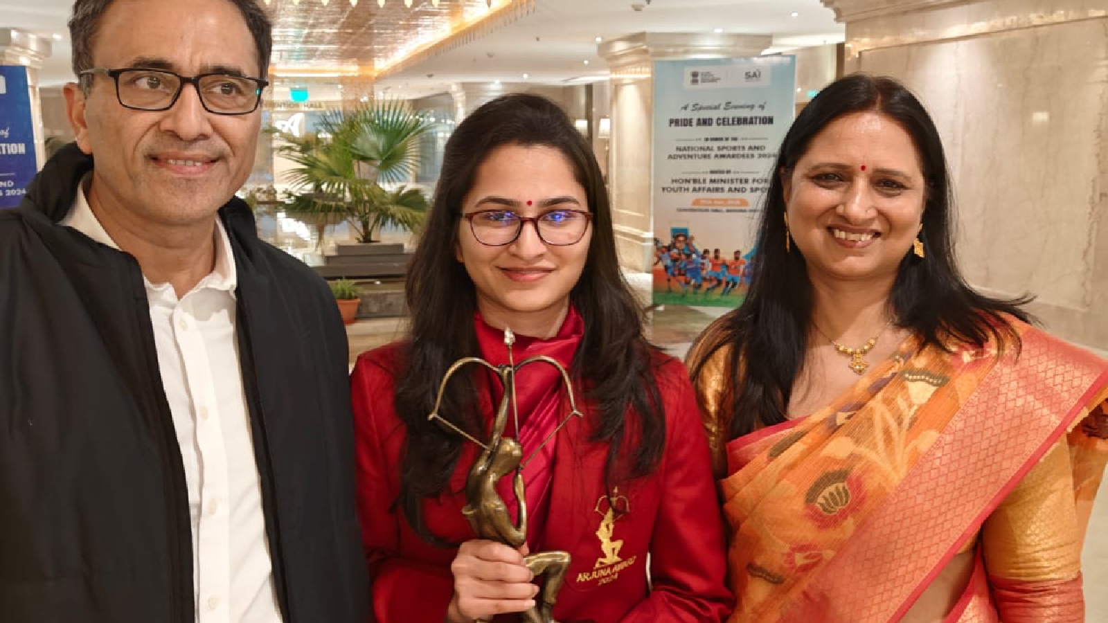 Vantika Agrawal with her parents. (Express Photo/Nihal Koshie)