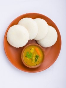 Why you should make idlis in coconut shells