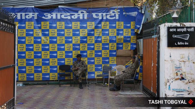 The AAP headquarters in New Delhi wore a deserted look as the party lost the elections on Friday