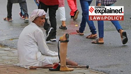 On Monday (February 3), the Bhopal district collector issued orders prohibiting begging in the district, a month after the Indore collector passed similar orders, and introduced stringent measures including registration of FIRs for receiving and giving alms. A beggar sitting with a prosthetic leg