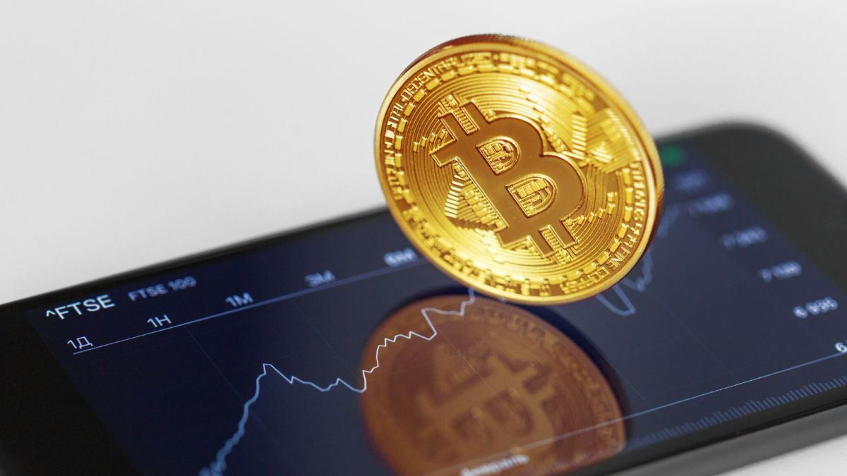 Bitcoin to go bust in 10 years? Nobel-winning economist makes a startling  claim | Technology News - The Indian Express