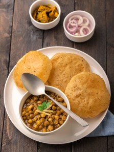 How to make perfect Chole Bhature from scratch