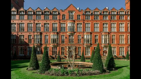 ​International Postgraduate Taught Scholarship 2025 at University of Sheffield