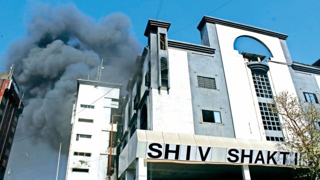 Shiv Shakti Textile market, Shiv Shakti Textile market Fire, Fire at surat textile market, surat textile market Fire, Ahmedabad news, Gujarat news, India news, Indian express, current affairs