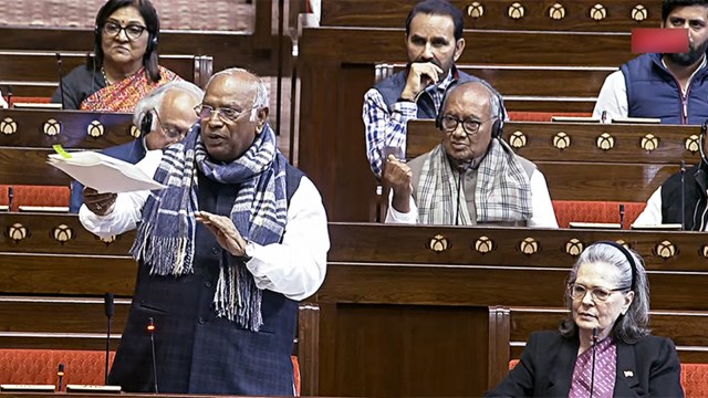  Kharge sparks row