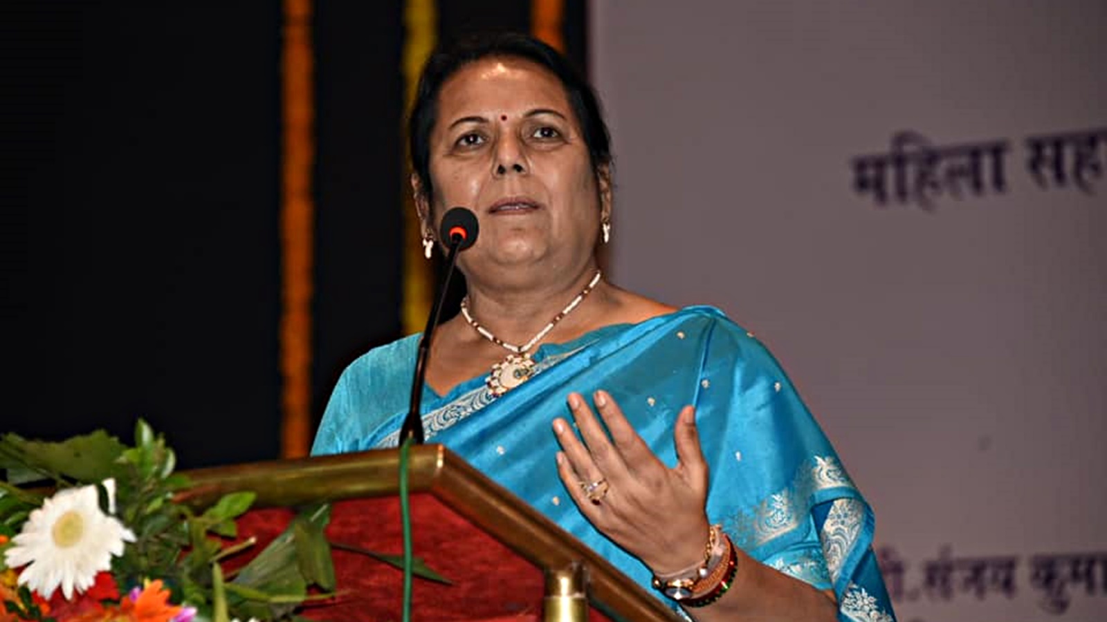 Betrayer': Uddhav Sena slams Neelam Gorhe over bribe allegations during  Sahitya Sammelan event | Pune News - The Indian Express