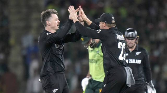 Pakistan lose to New Zealand Champions Trophy