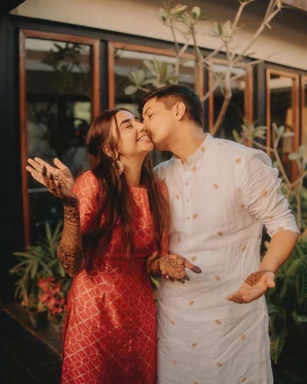 Prajakta Koli-Vrishank Khanal's wedding album