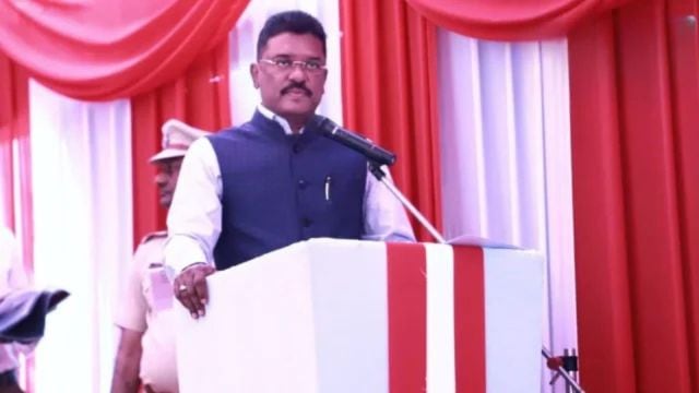 Maharashtra Transport Minister Pratap Sarnaik. Mumbai Live