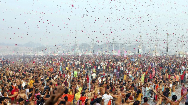 Prayagraj: Maha Kumbh ends, govt says over 1.53 crore devotees took holy dip on last day